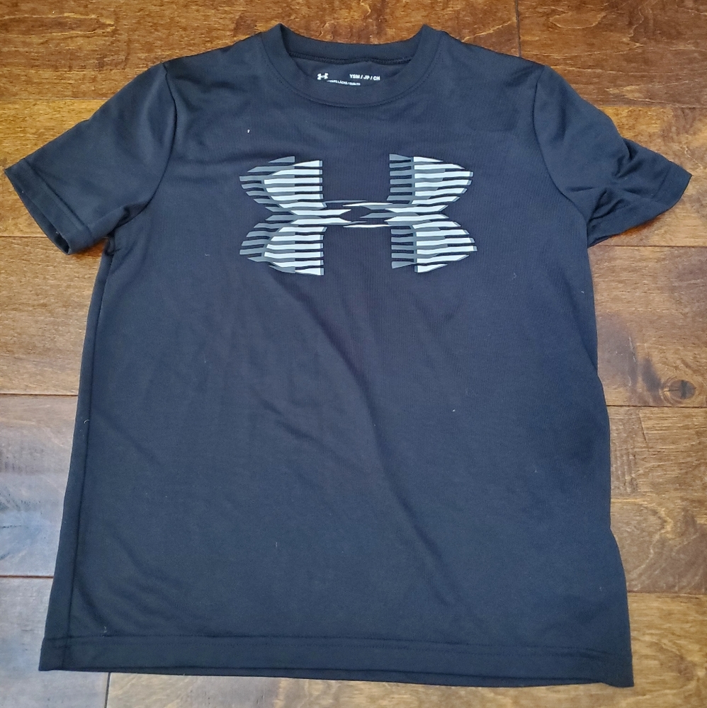 Boy's Under Armour shirt